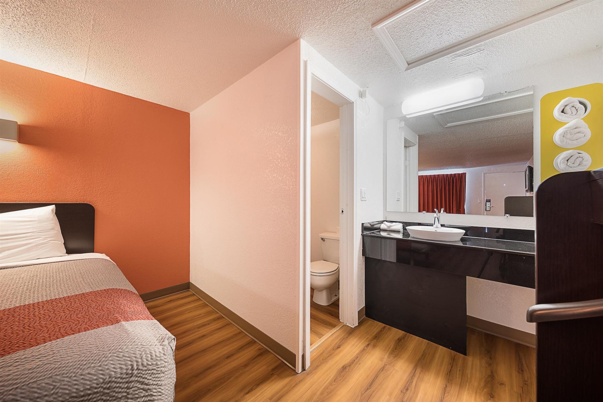 Motel 6-Hamburg, Ny Dış mekan fotoğraf